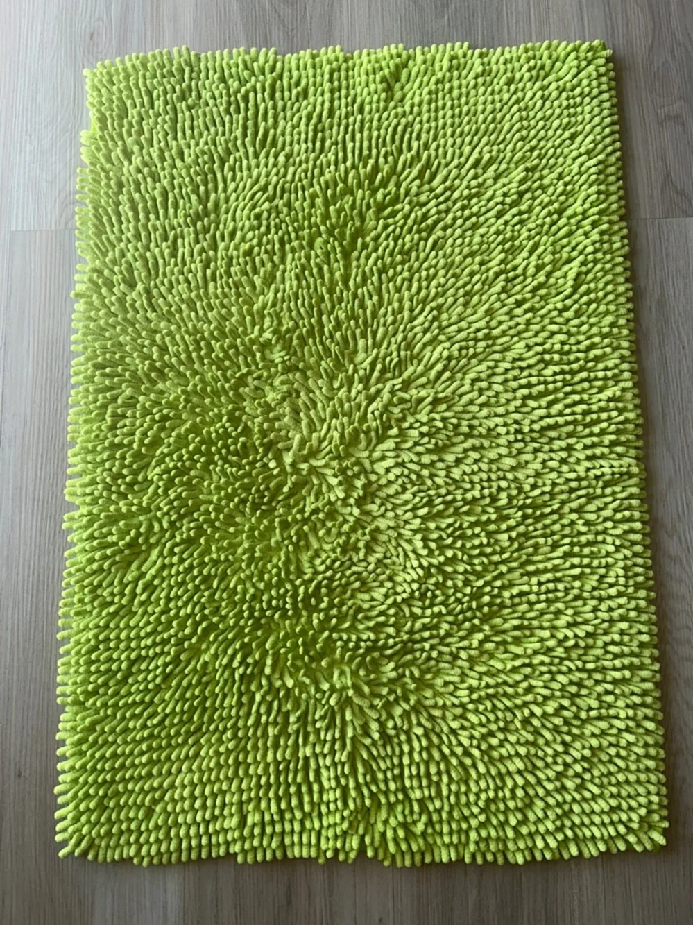 Plush Chenille Throw Rug NWOT Lime Green Bath Mat Shaggy Soft Absorbent